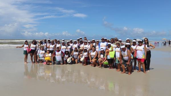 Grupo da Melhor Idade realiza sonho de conhecer o mar em passeio a Salinas/PA