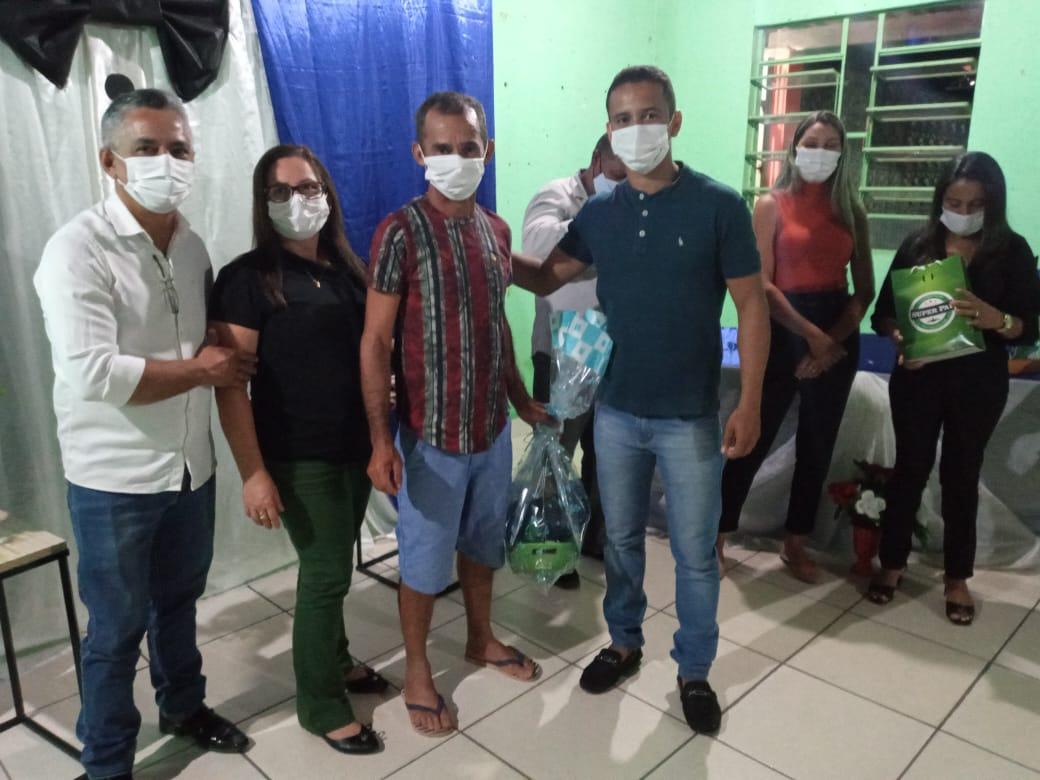 Prefeitura comemora o Dia do Pais no Povoado Tamboril