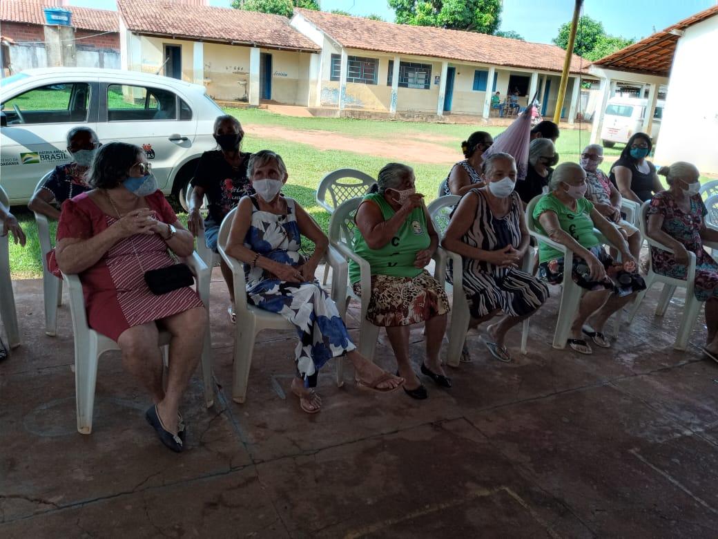 1º DE OUTUBRO: Idosos de Angico participam de confraternização em comemoração ao Dia Internacional do Idoso