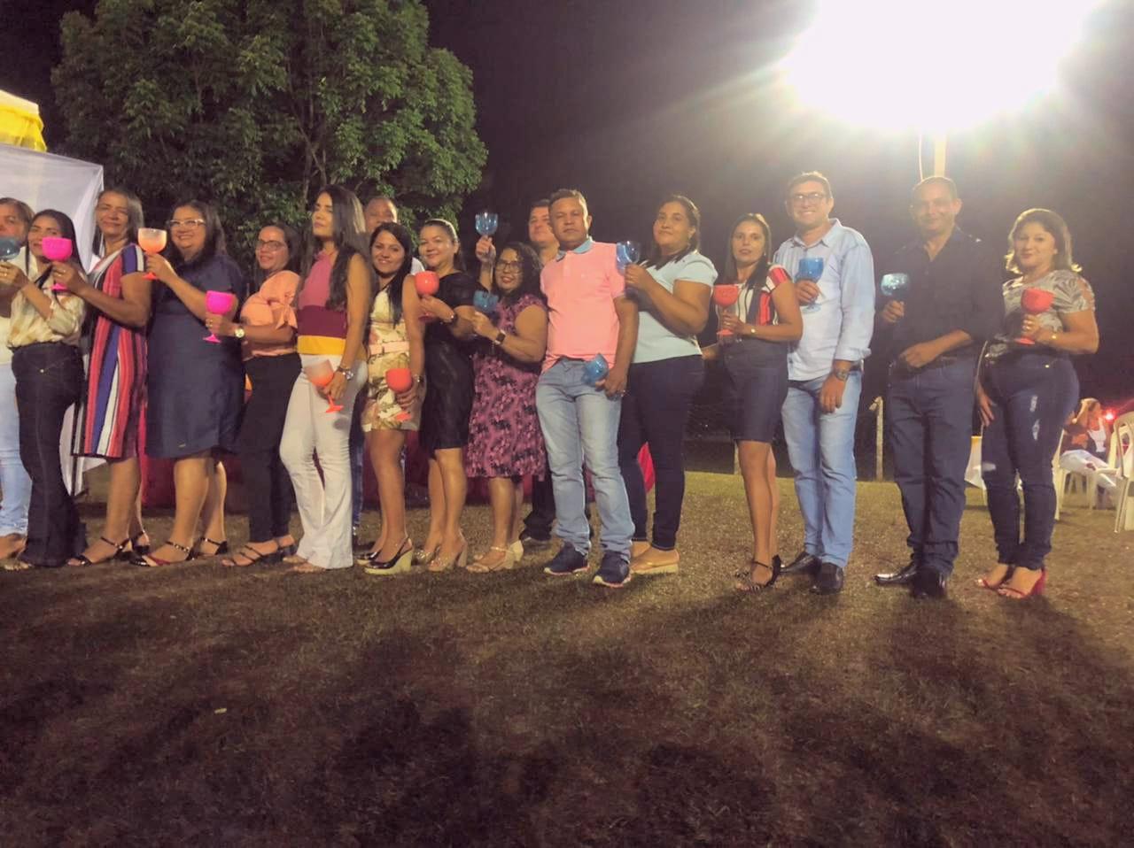 Prefeitura de Angico realiza confraternização em homenagem ao Dia dos Professores