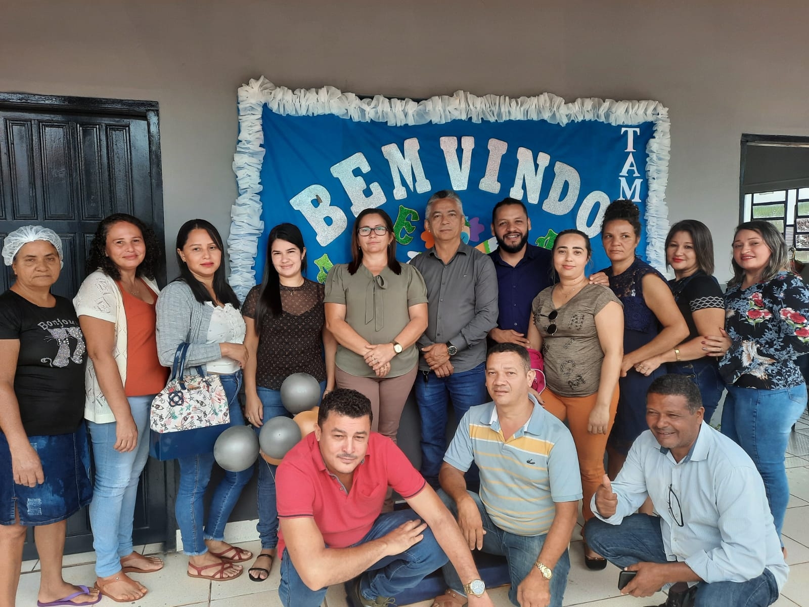 Reformada e adaptada, Escola Municipal Raimundo Barbosa Lima, é entregue à comunidade do Povoado Tamboril Reformada e adaptada, Escola Municipal Raimundo Barbosa Lima, é entregue à comunidade do Povoado Tamboril