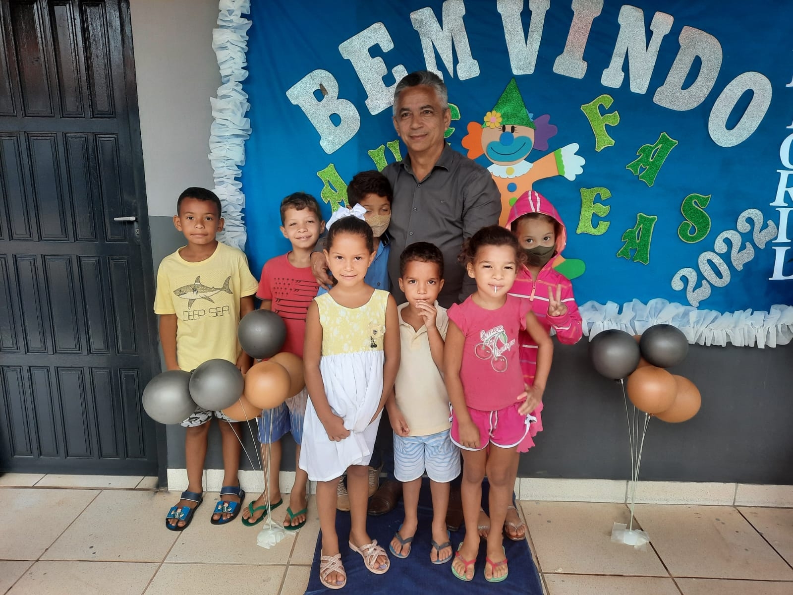 Reformada e adaptada, Escola Municipal Raimundo Barbosa Lima, é entregue à comunidade do Povoado Tamboril Reformada e adaptada, Escola Municipal Raimundo Barbosa Lima, é entregue à comunidade do Povoado Tamboril