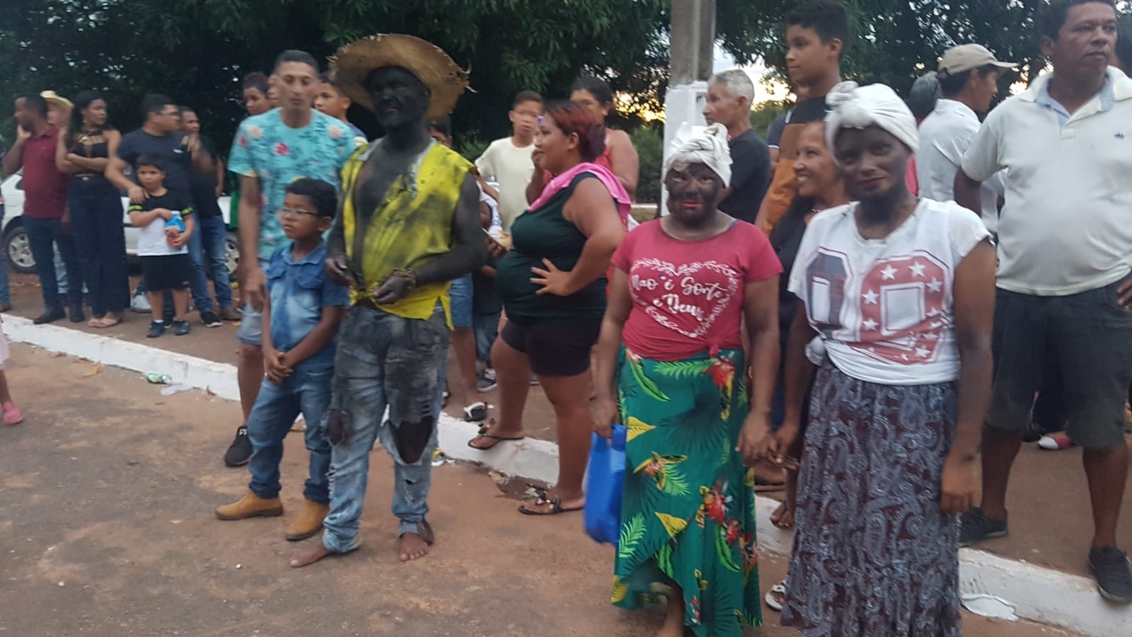 Uma noite de festividade e comemoração histórico-cultural acontece no Povoado Tamboril, em Angico