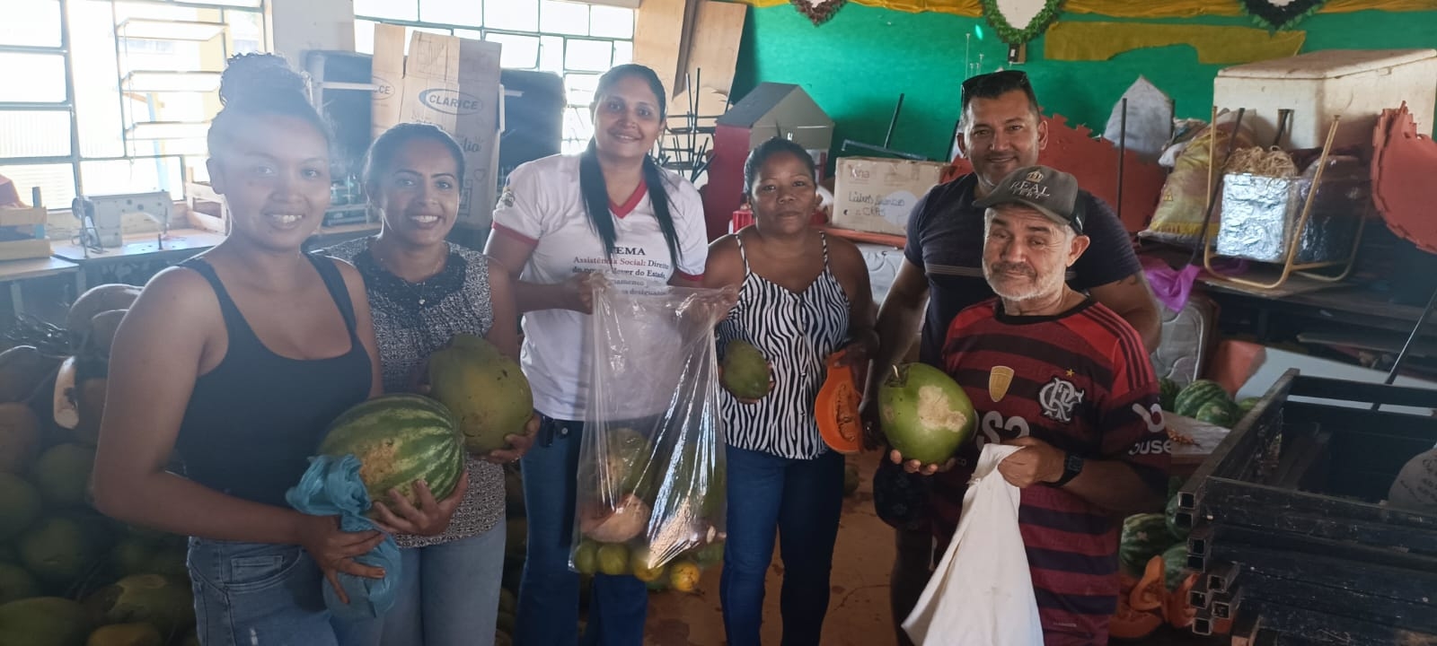 Prefeitura inicia entrega de alimentos e produtos através da Conab aos usuários do SCFV