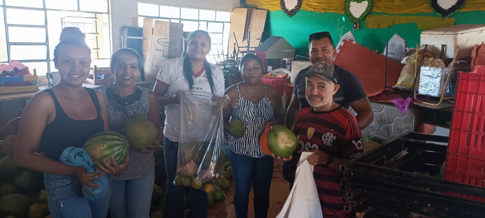 Prefeitura inicia entrega de alimentos e produtos através da Conab aos usuários do SCFV