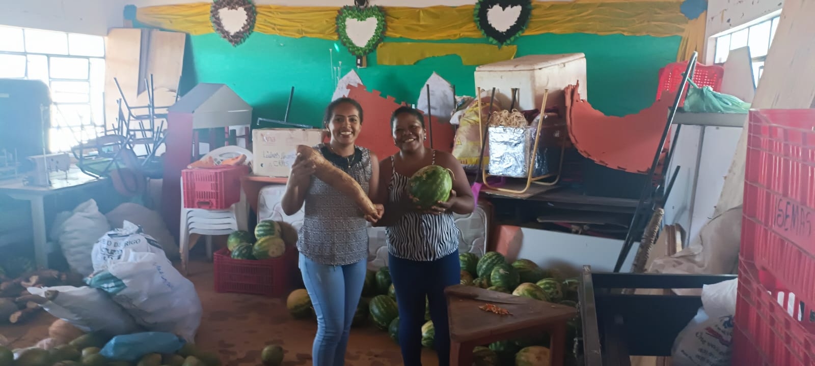 Prefeitura inicia entrega de alimentos e produtos através da Conab aos usuários do SCFV