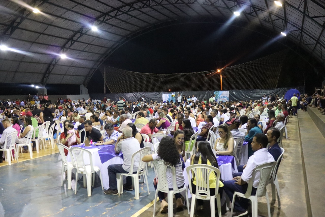Com muita emoção Prefeitura de Angico realiza festa em Comemoração ao Dia dos Pais Com muita emoção Prefeitura de Angico realiza festa em Comemoração ao Dia dos Pais