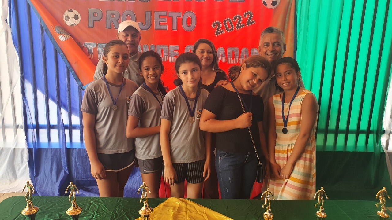 MÊS DAS CRIANÇAS: Escola Municipal Escola Municipal Luís Ramos dos Santos realiza encerramento dos Jogos Interclasse