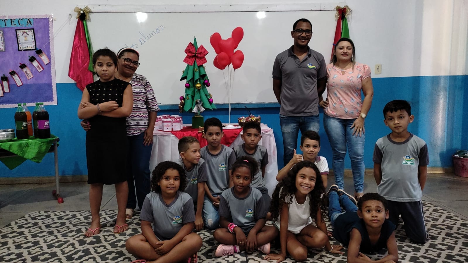 Igreja Católica e Madureira promovem apresentações culturais de natal na Escola Municipal Luís Ramos dos Santos