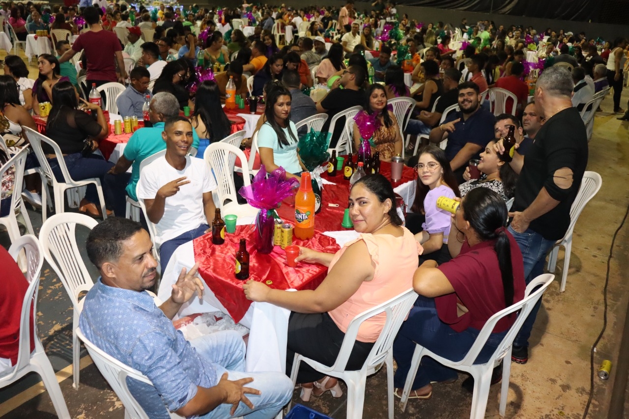 Prefeitura de Angico promove Confraternização de Fim de Ano para os Servidores Municipais